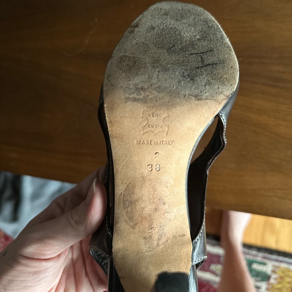 Manolo Blahnik - chocolate brown vintage heels - Picture 2 of 9